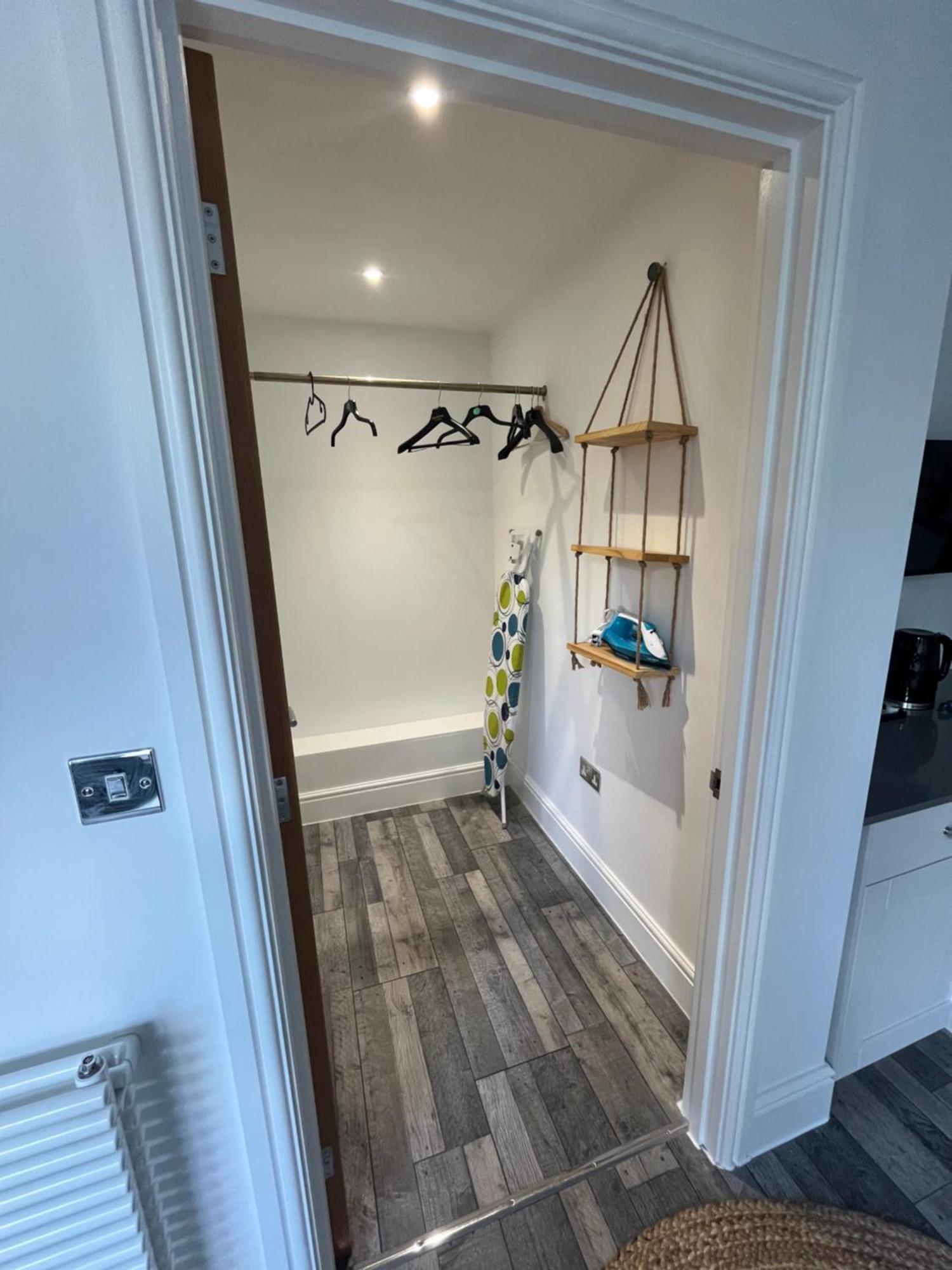 Beachcliff Rooms & Apartments Cardiff Esterno foto