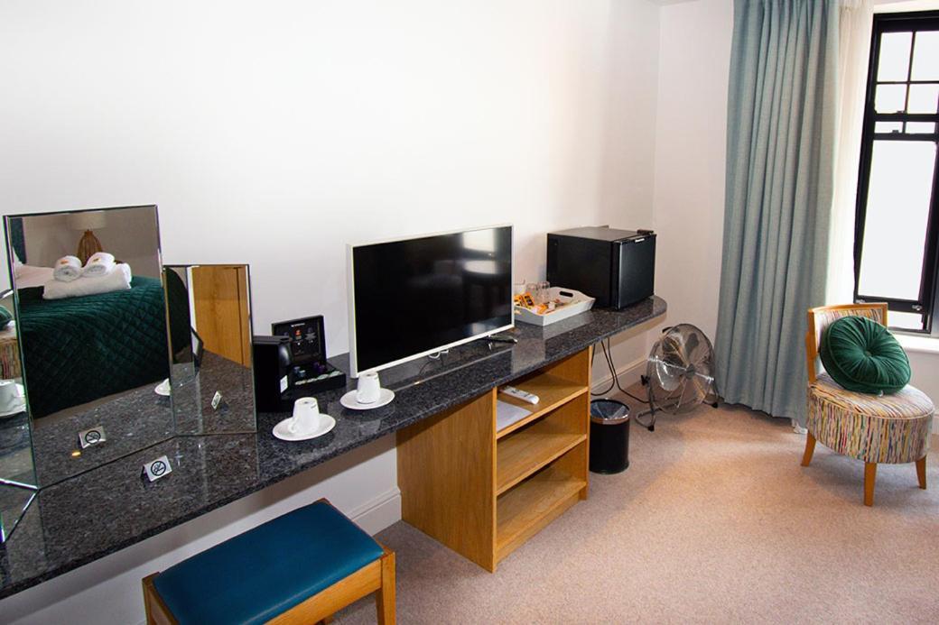 Beachcliff Rooms & Apartments Cardiff Esterno foto